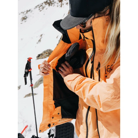 Damska Kurtka Snowboardowa Burton AK GORE-TEX 2L Upshift (Salmon Buff) FW23_6