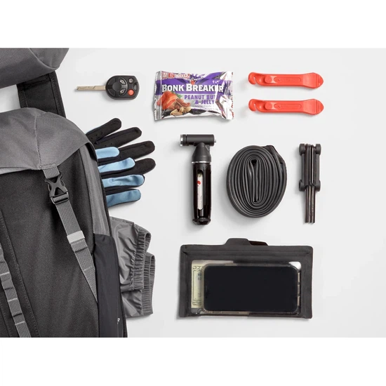 Sakwa podwójna Bontrager Town (Czarny)_2 thumbnail